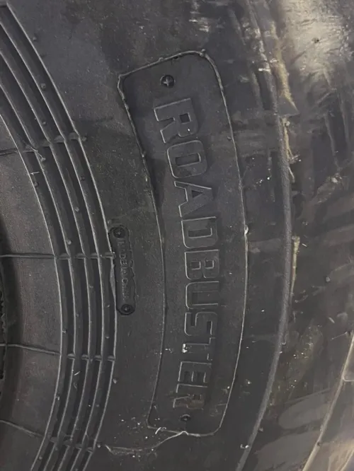 Pneus Roadbuster neuf jamais utilisé