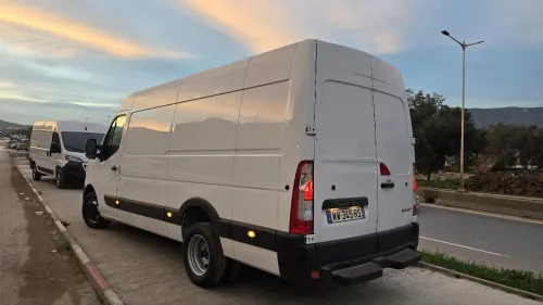 Renault Master 2025