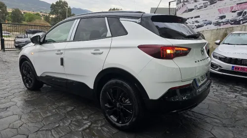 Opel GrandLand 2025 