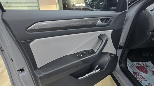 Volkswagen T-Roc 2026 R- Line Edition 