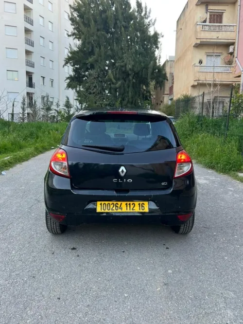 Renault Clio 3 2012 Night and Day