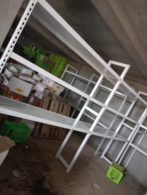 Etagere metallique sur mesure 