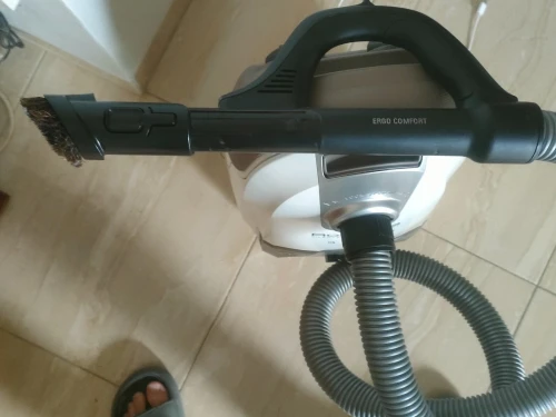 Aspirateur Rowenta silence force compact