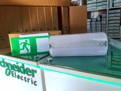 BLOC SECOURS IP44 10W 3.2V 5H BL CASA LUM