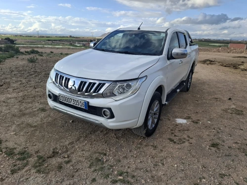 Mitsubishi L200 2015 Doube cabine Evolution
