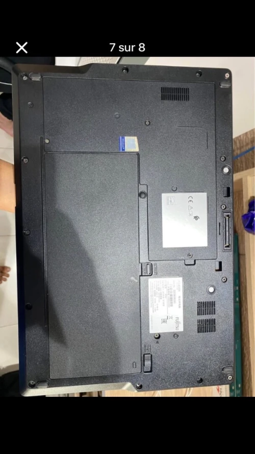Fujitsu e5510 i5 10u