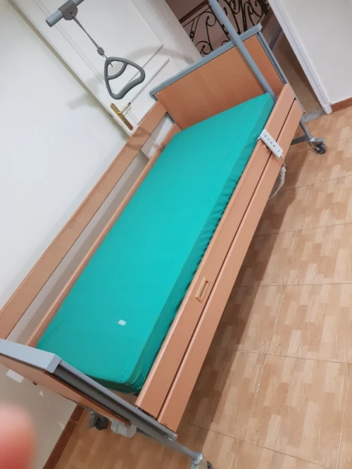 Lit medicalisé 