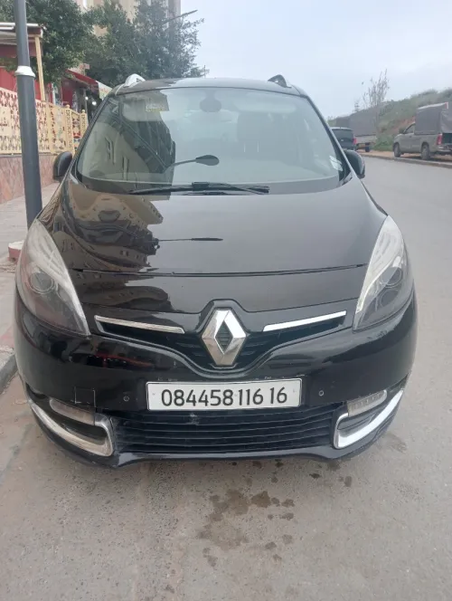 Renault Scenic 2016 Bosse