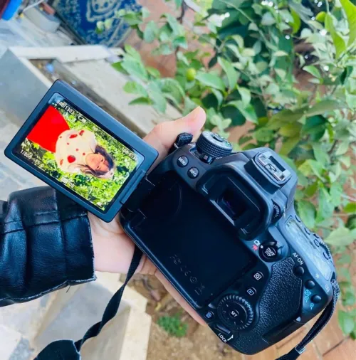   canon 80d jdida.. 
