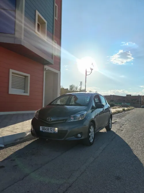 Toyota Yaris 2012 