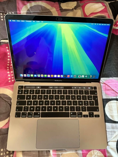 MACBOOK PRO 2020 i5 16Gb 512SSD 13 pouces TOUCHBAR Cycle 650