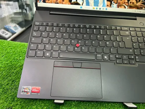 THINKPAD E16 GEN 2
