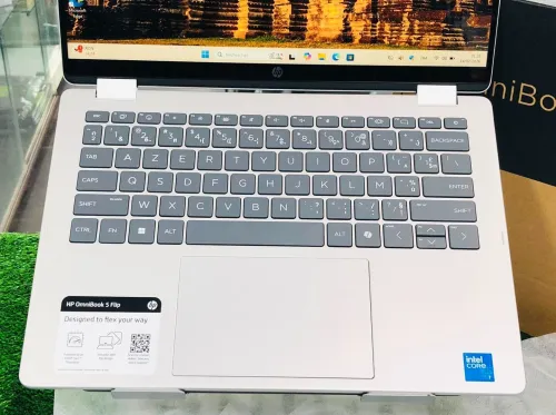 HP OmniBook flip 5