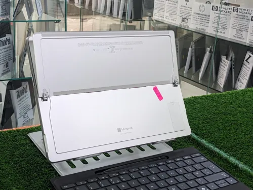 Microsoft Surface pro 11