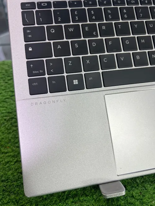 HP DRAGONFLY G4