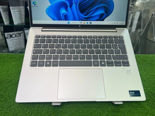 HP ELITEBOOK