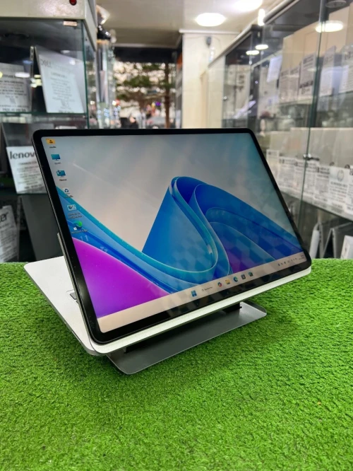 SURFACE STUDIO