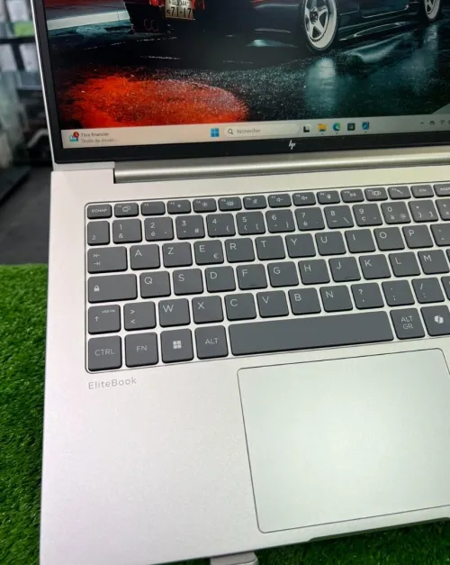 HP ELITEBOOK6 G1