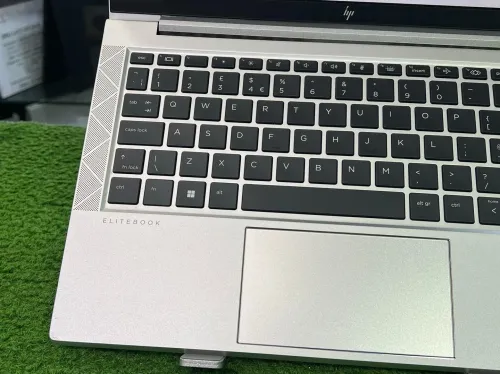 HP ELITEBOOK