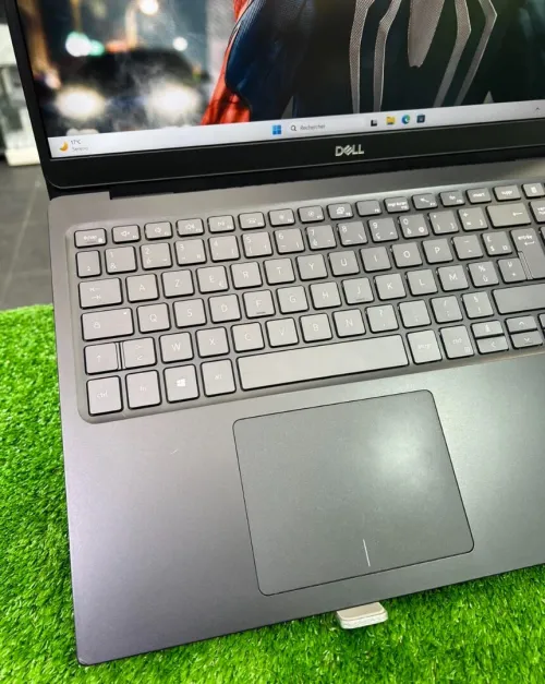 DELL VOSTRO 5590