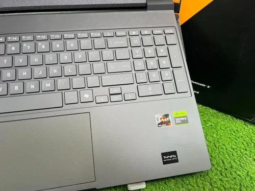 HP VICTUS 15