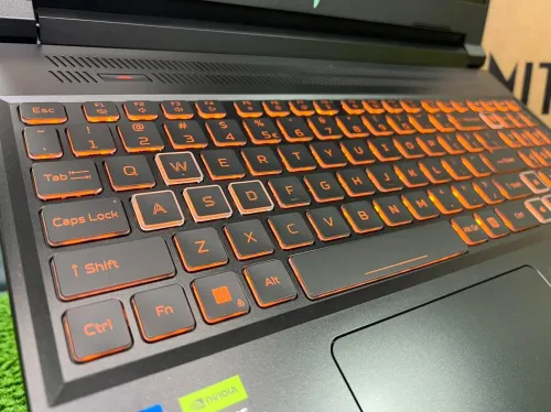 ACER NITRO V16
