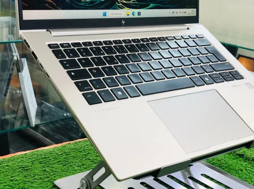 HP ELITEBOOK 840 G11