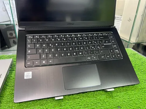 MSI MODERN 15 A10M