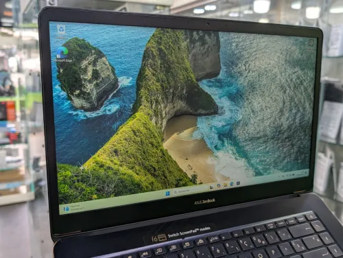 Asus zenbook Pro 15