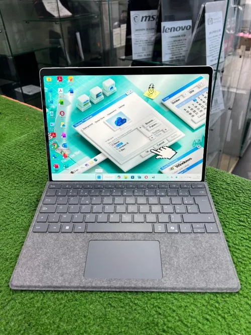 SURFACE PRO 11
