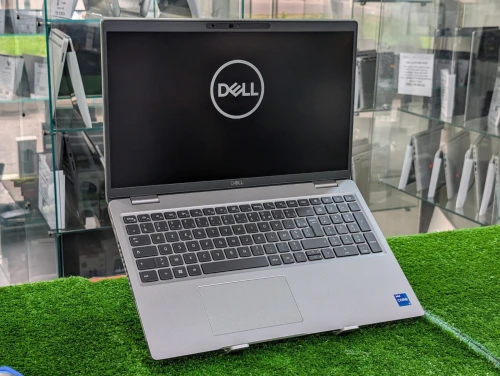 Dell Precision 3560