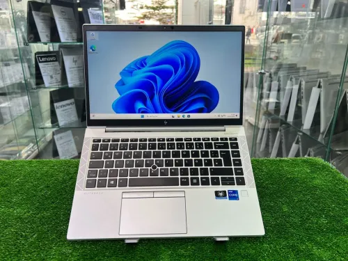 HP ELITEBOOK 840 G8
