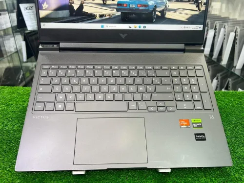 HP victus