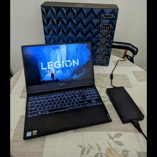 Lenovo Legion - RTX 2060 6 Gb - i5 9300hf - avec sa boite