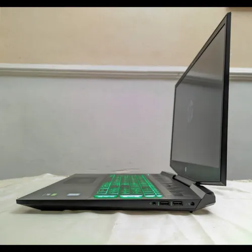 HP Pavilion - GTX 1650 4 Gb - i5 9300h - 16 Gb Ram