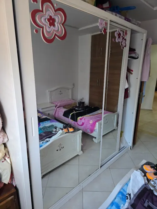 A vendre tous les meubles ensemble