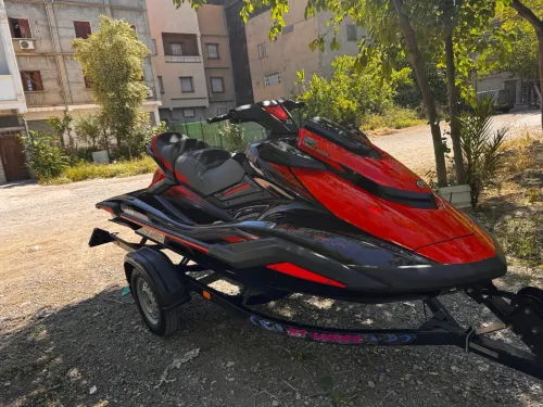 Jet ski