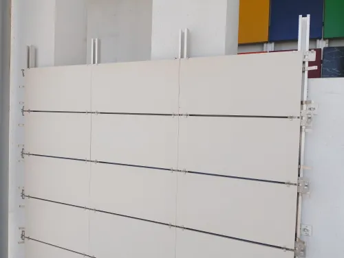 Façade ventilée en céramique