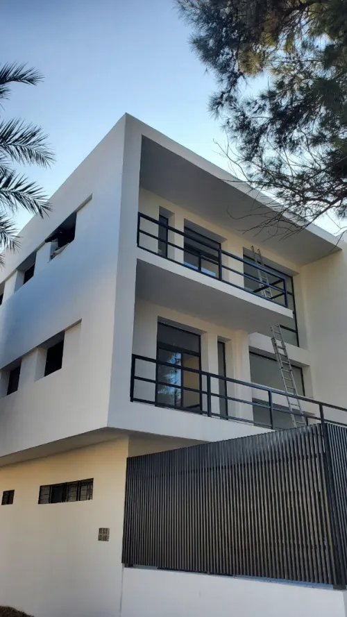 Menuiserie Aluminium et Brise Soleil 
