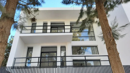 Menuiserie Aluminium et Brise Soleil 