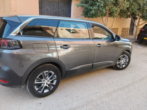 Peugeot 5008 2023 Active 