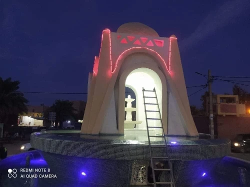 ديكورات و نافورات و شلالات {نافورة-شلال}