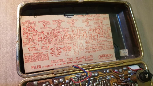 Petite Radio portatif rétro OPTALIX modèle Saint James des années 60