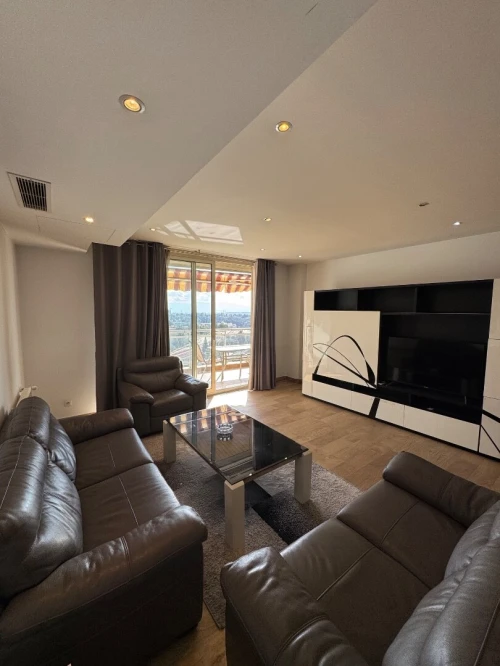 Location Appartement F4 Alger Hydra
