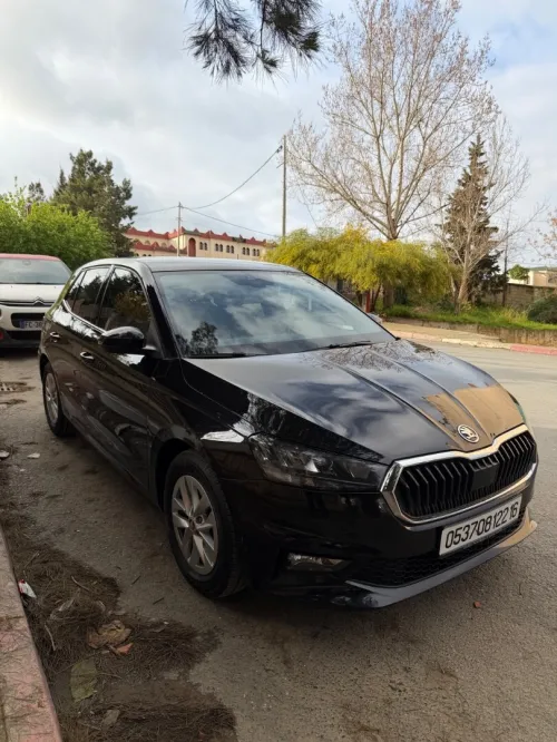 Skoda Fabia 2022 Style (avec toit panoramique)