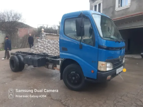 Hino 611 2011