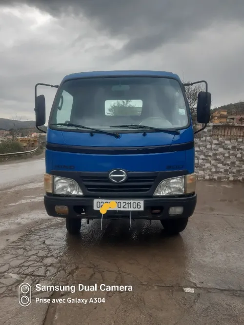 Hino 611 2011
