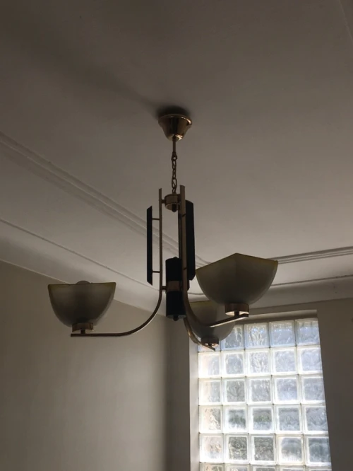 Occas Lustres Modernes + Meubles à Vendre 