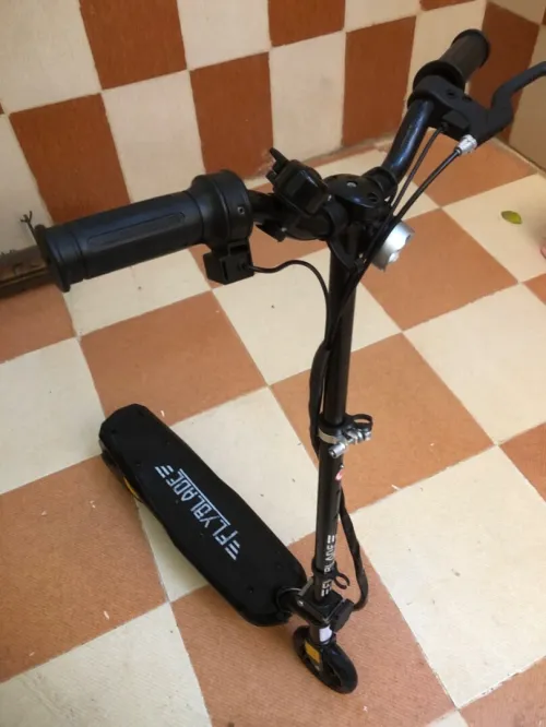 Vente trottinette Neuf utilisé 2 mois