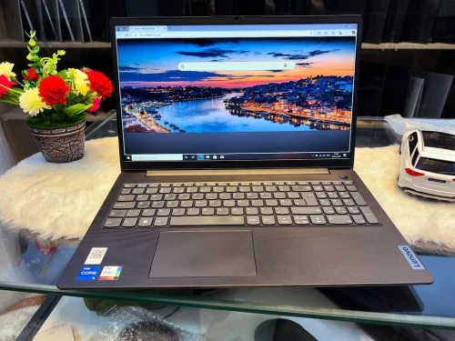 LENOVO V15 G4 i5-12500H 16GB 512GB SSD